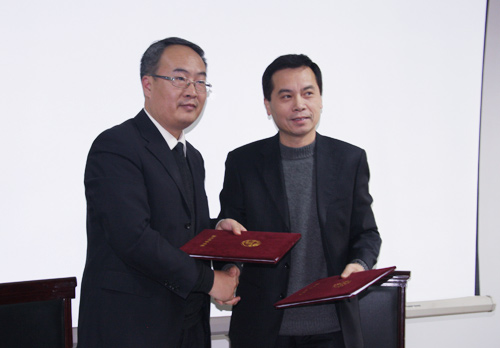 威龍公司與濰坊職業(yè)學院舉行合作簽約儀式