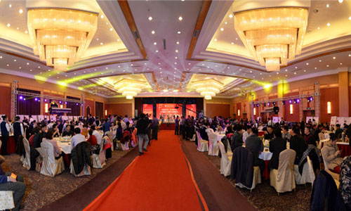 團結凝聚 互助共贏——2015威龍公司迎新春聯(lián)誼會隆重舉行