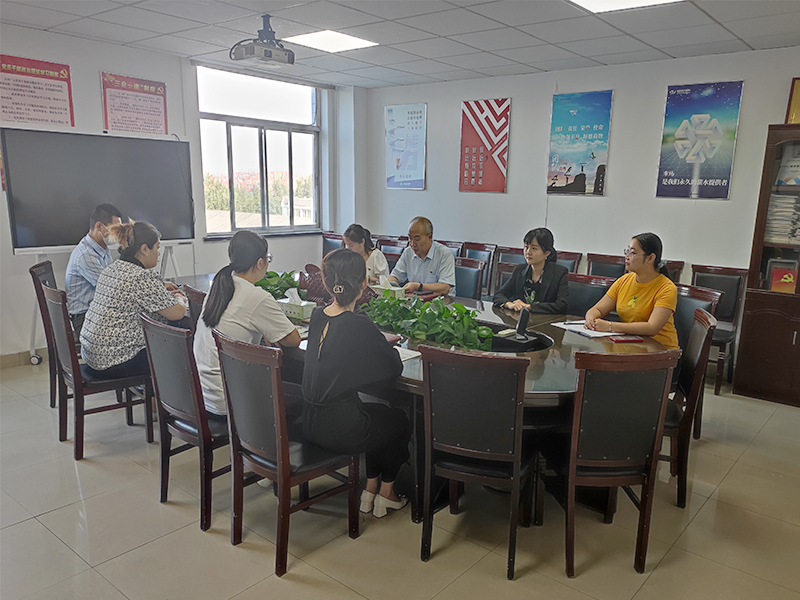 威龍黨支部預(yù)備黨員轉(zhuǎn)正大會召開